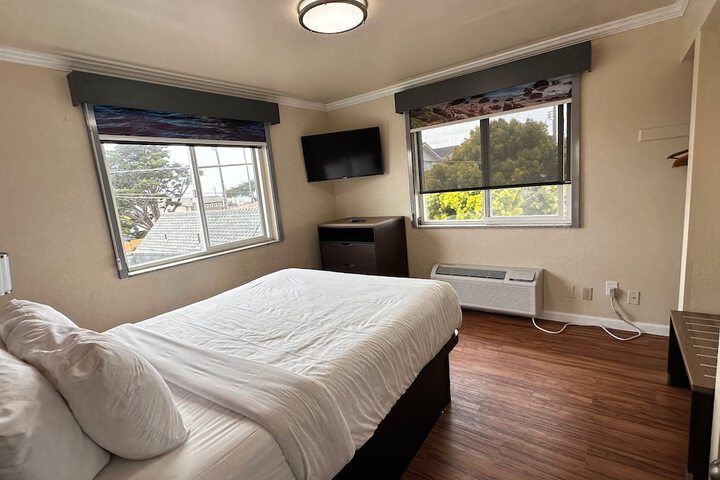 Room 19 of 29