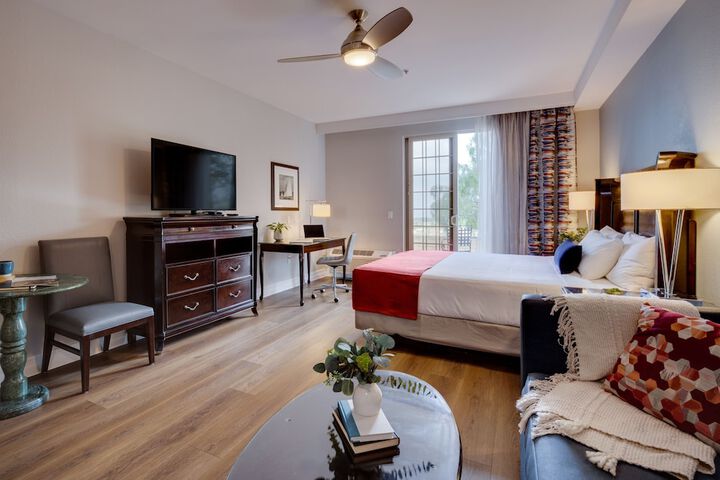 Ayres Suites Mission Viejo – Lake Forest