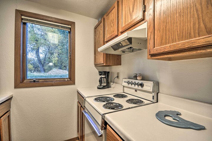Charming Columbus Apt Along Yellowstone River