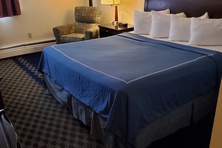Room 7 of 24
