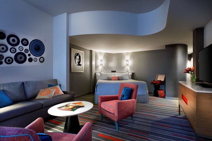 Room 20 of 64