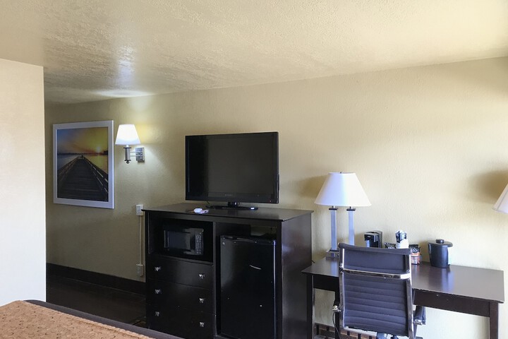 Room 38 of 49