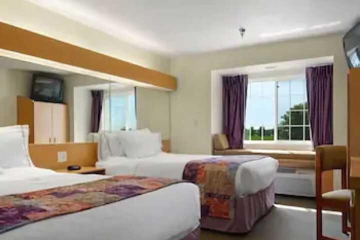 Microtel Inn & Suites by Wyndham Mankato