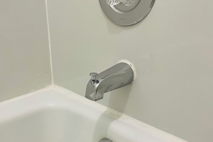 Room 6 of 20