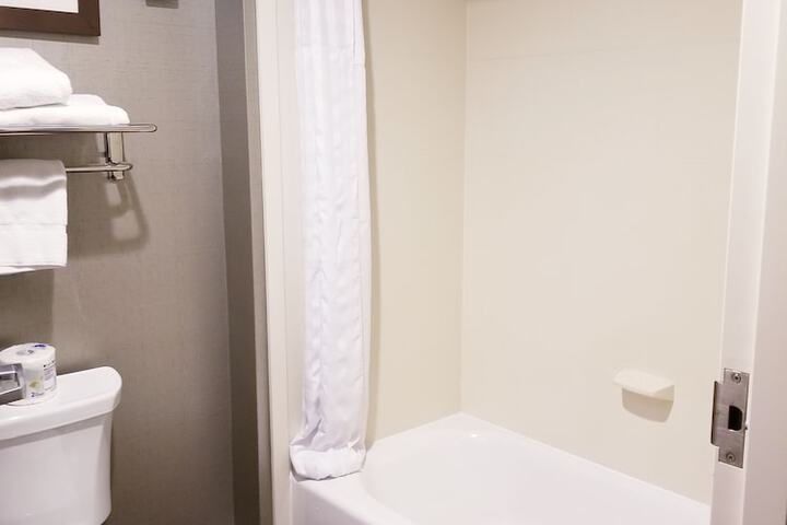Room 25 of 52