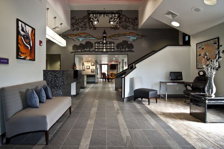 Hotel Interior 10 of 40