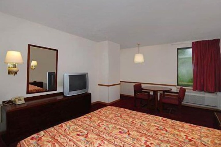 Room 22 of 25