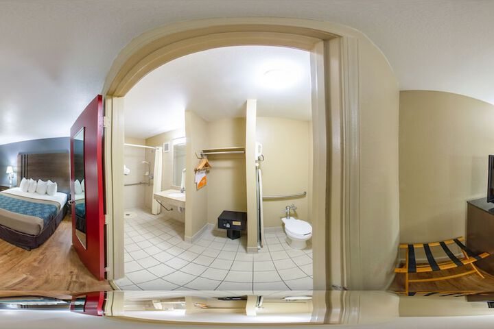 Room 42 of 57