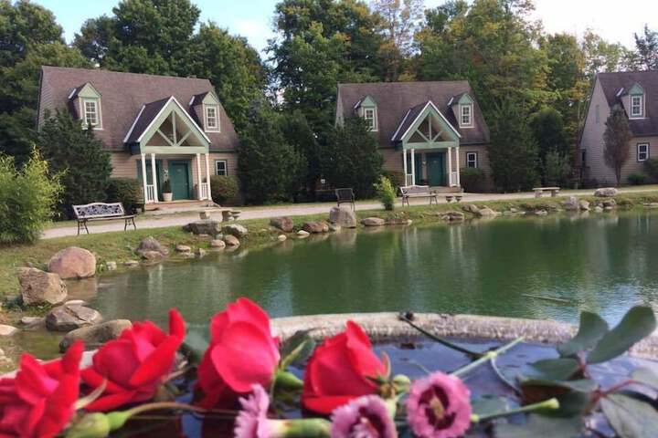 Spruce Hill Inn and Cottages