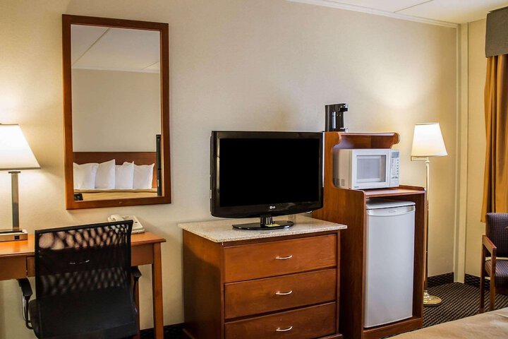 Room 5 of 25