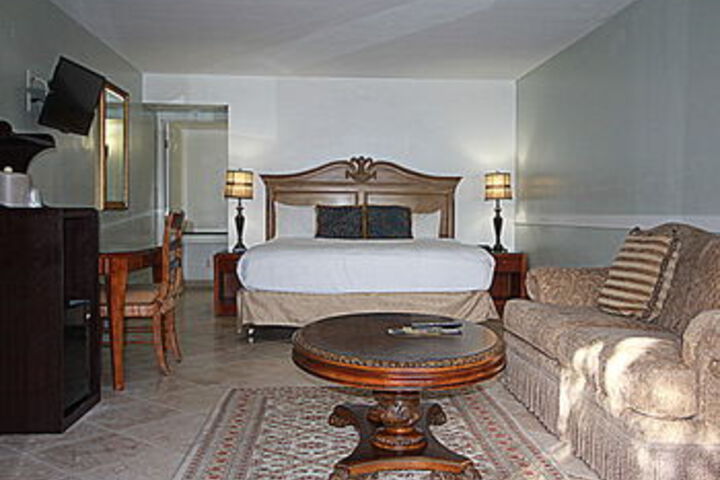 Tuscany Hills Retreat