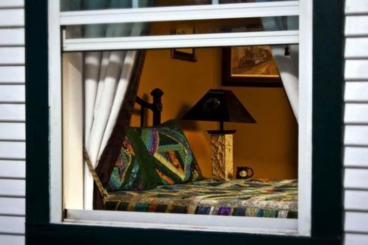 The Carriage House B & B