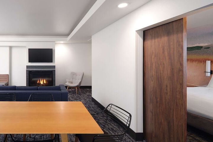 Room 19 of 35
