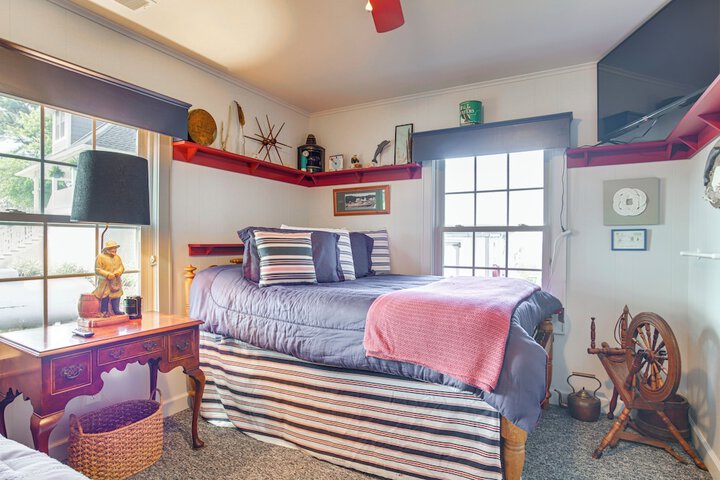 Waterfront Maryland Retreat w / Dock & Bay View!