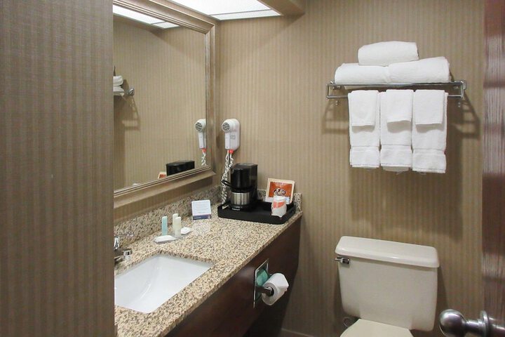 Room 12 of 24