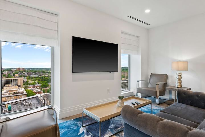 Embassy Suites by Hilton Knoxville Downtown