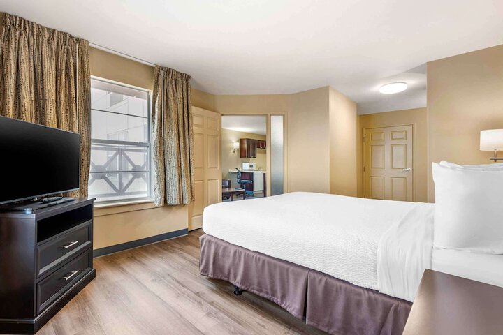 Room 31 of 38