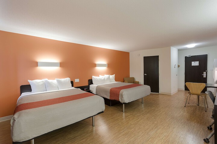 Motel 6 Brandon MB