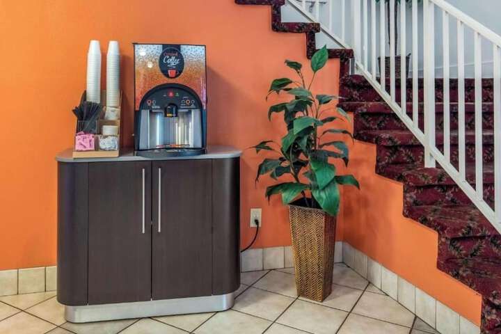 Motel 6 Gatlinburg TN - Smoky Mountains