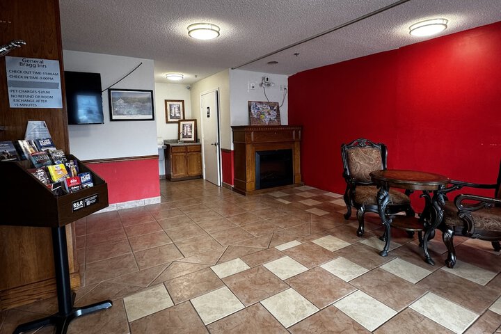 General Bragg Inn & Suites Chickamauga
