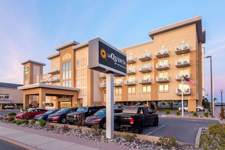 Hotel 2 of 41