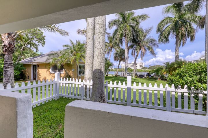 BeachTrail Lodging