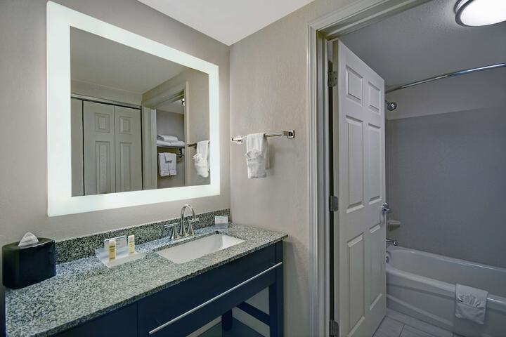 Room 29 of 54