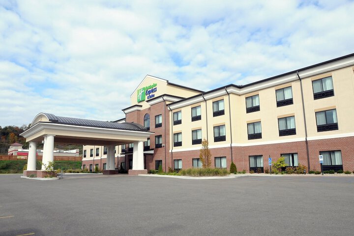 Hotel 2 of 33