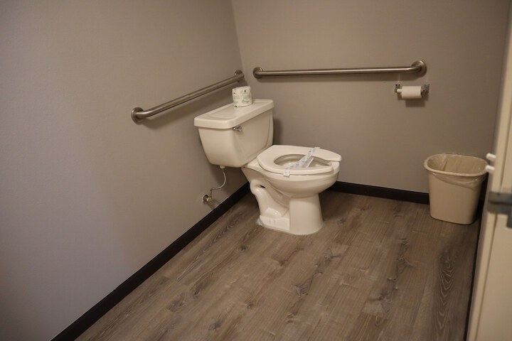 Room 17 of 47