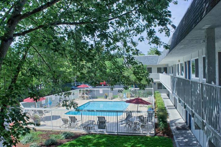 Motel 6 Issaquah WA - Seattle - East