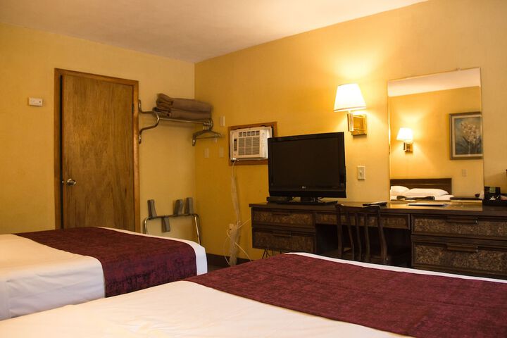 Room 22 of 33