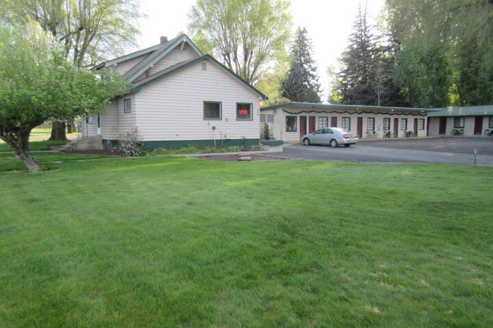 The Willows Motel