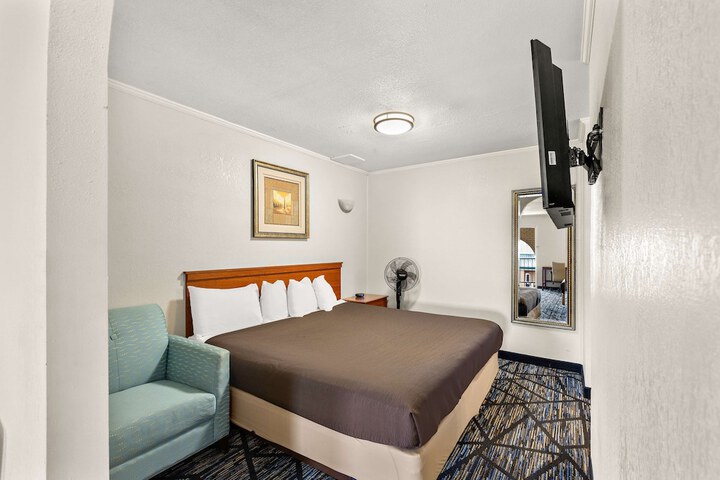Room 19 of 27