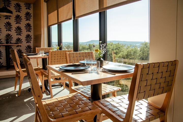 Brut Hotel