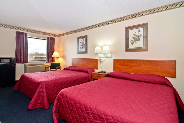 Room 3 of 16