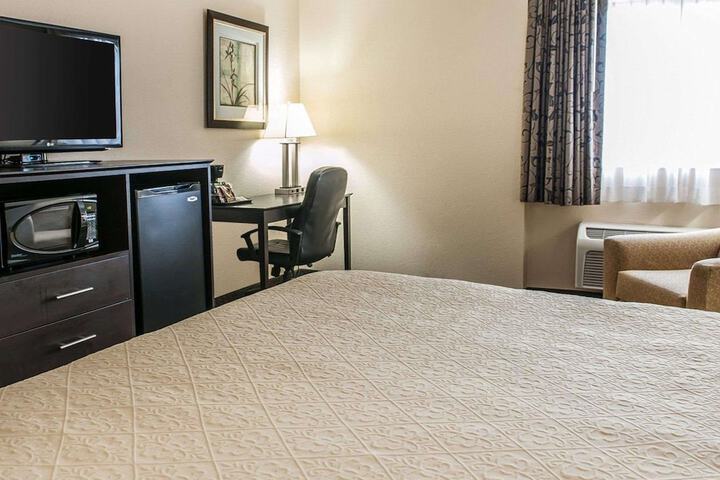 Room 13 of 36