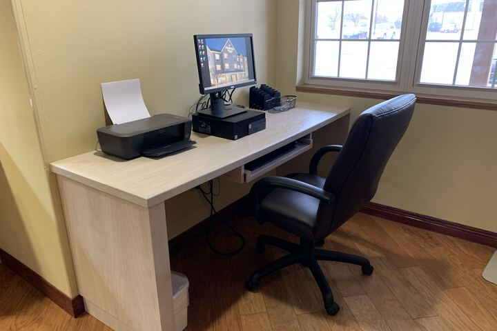 Business Center 29 of 29