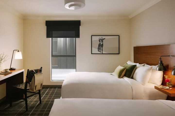 Room 5 of 20