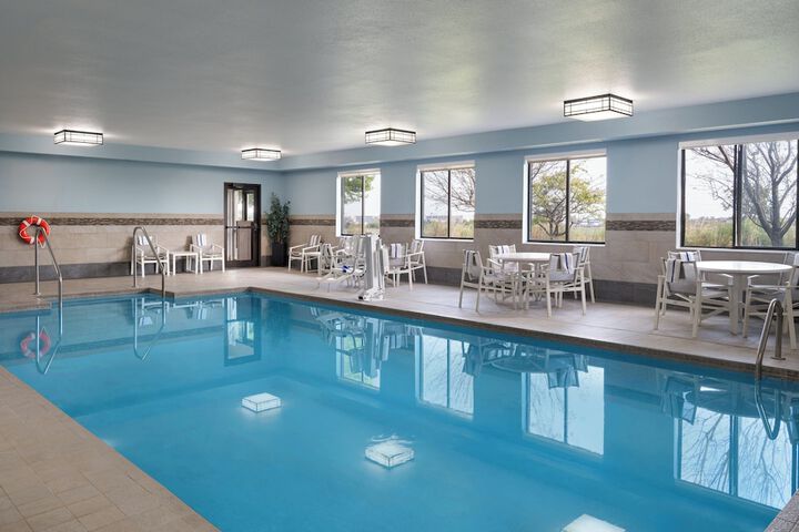Holiday Inn Express Sheboygan-Kohler by IHG