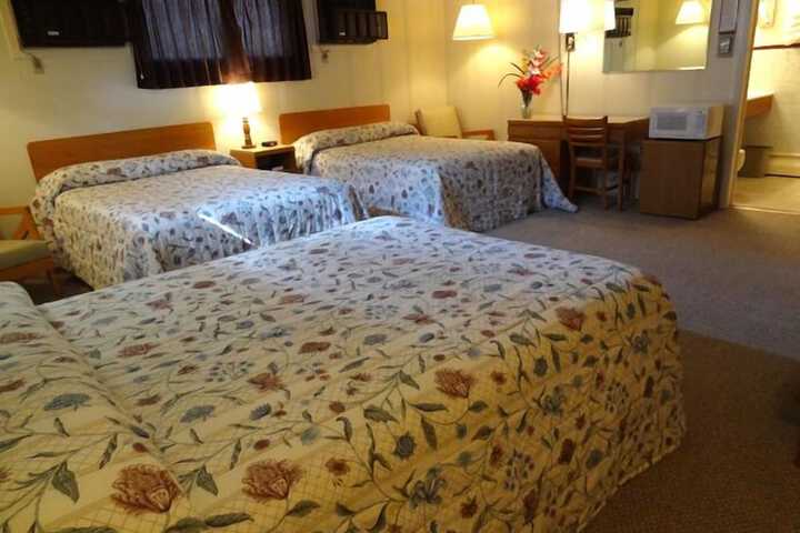 Cresco Motel