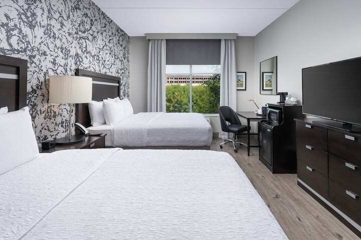 Room 6 of 40