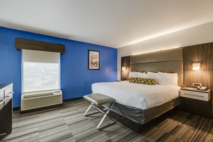 Room 27 of 59