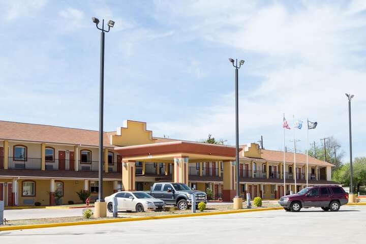 Hotel 16 of 53