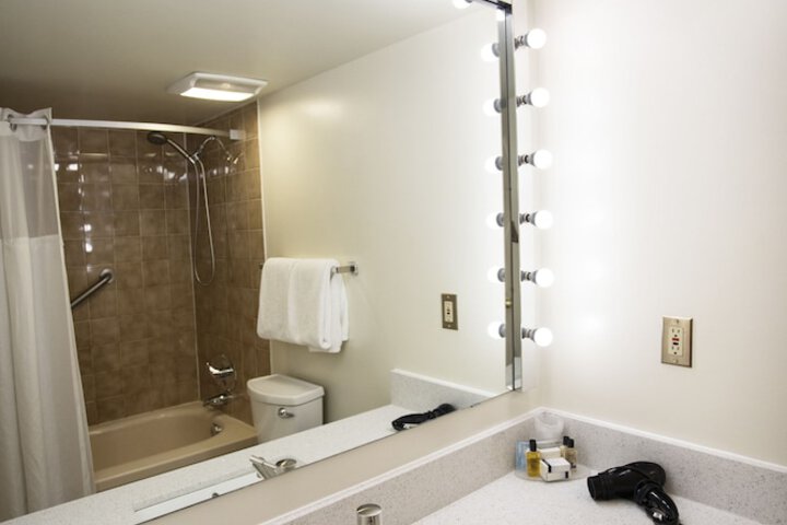 The Business Inn