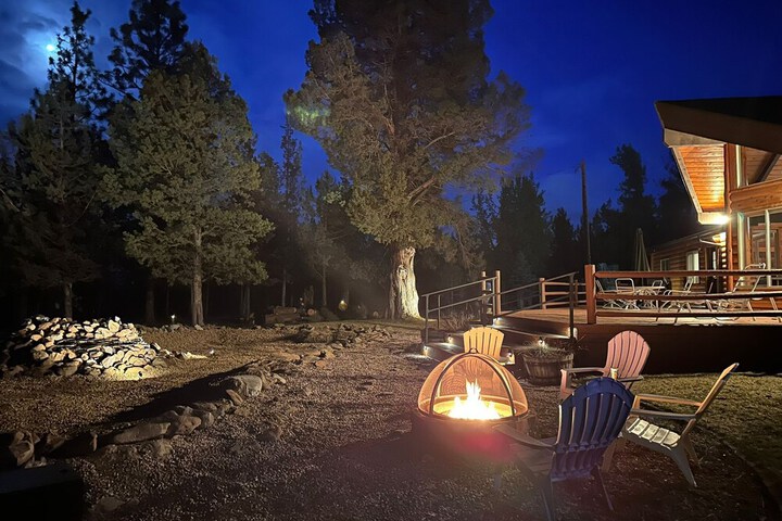 High-end Cabin 3BR 30min to Hoodoo Ski