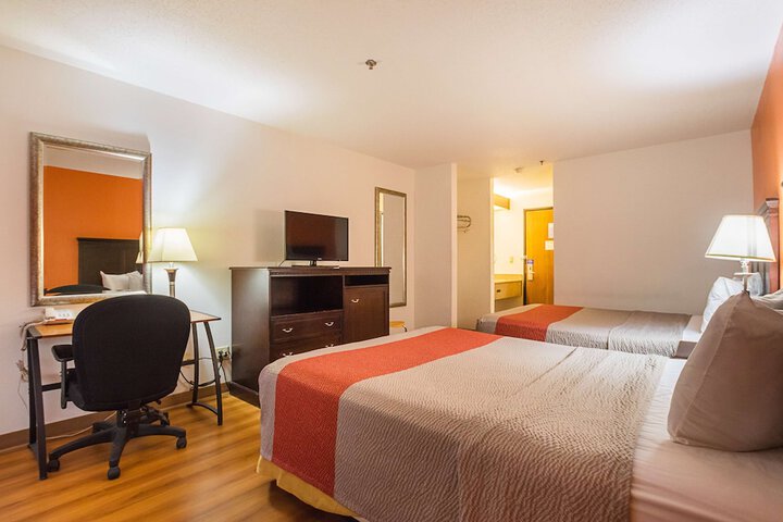 Room 9 of 31