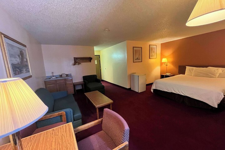 Room 32 of 32