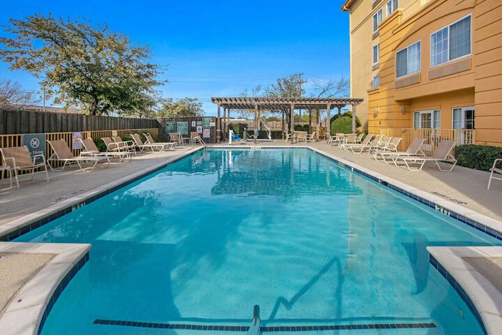 Pool 5 of 35