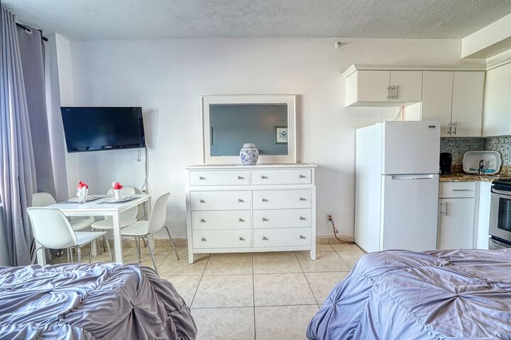 Room 159 of 242