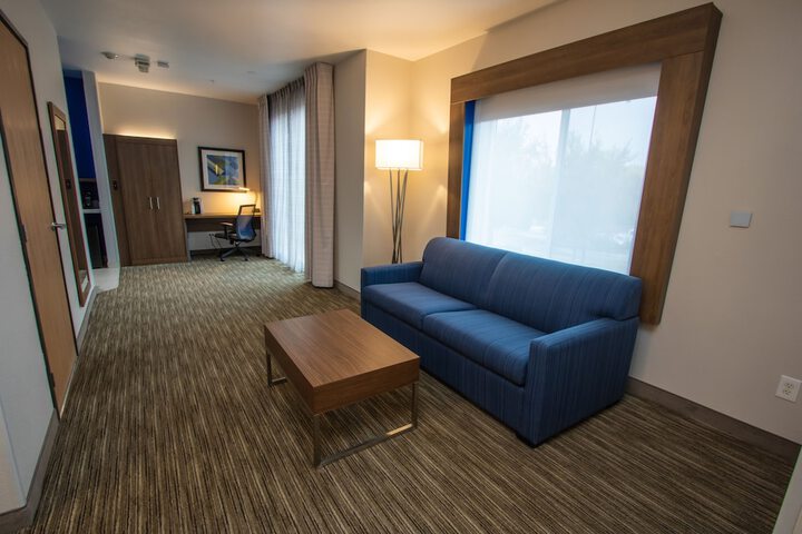 Room 104 of 135